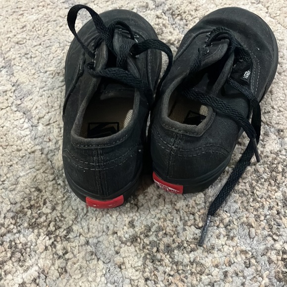 Toddler vans black gently used - Picture 2 of 3
